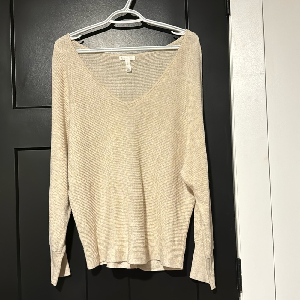 Leith Oatmeal Color Light Knit Wive V Neck Sweater